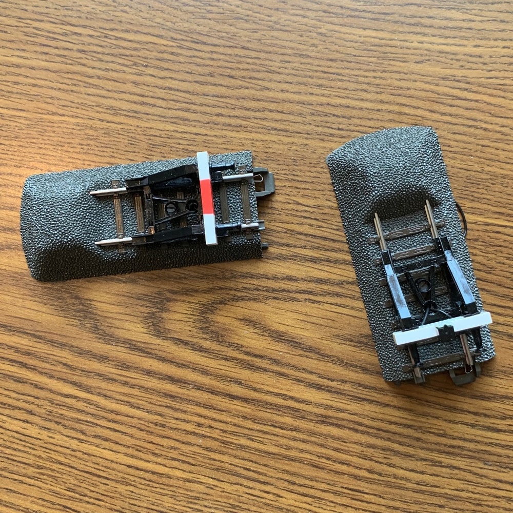 Marklin 24977 and 24978 Track End